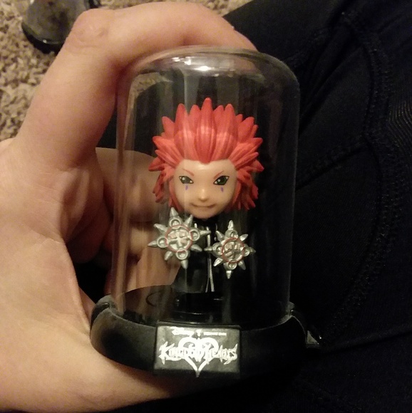 Roxas and Axel collectible blind bag figures - Picture 2 of 3